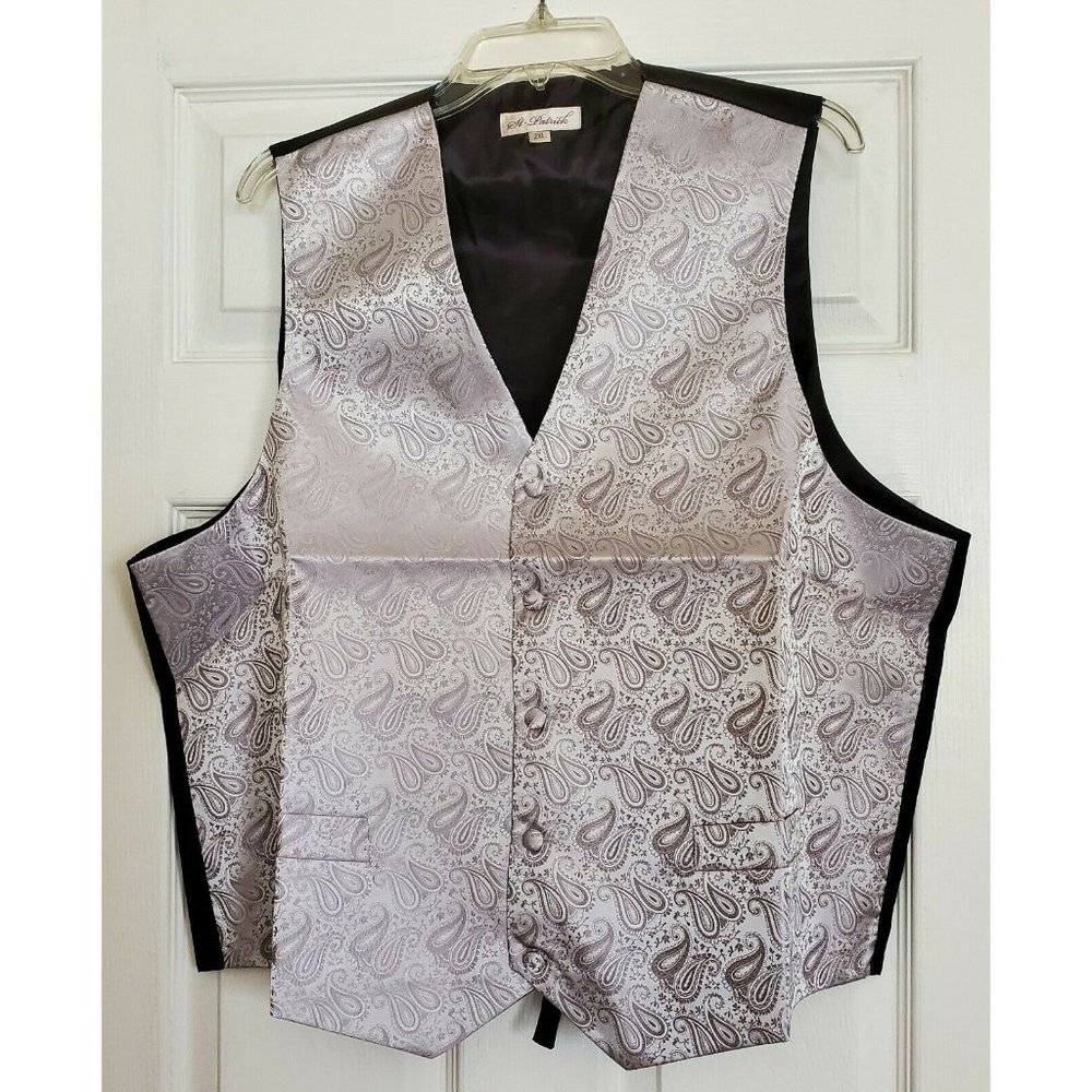ST. PATRICK SILVER BLACK PAISLEY MENS DRESS VEST SIZE NWOT